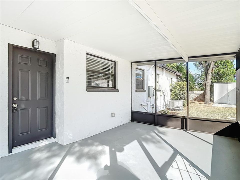 For Sale: $334,500 (3 beds, 1 baths, 1183 Square Feet)