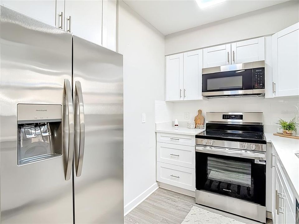 For Sale: $334,500 (3 beds, 1 baths, 1183 Square Feet)