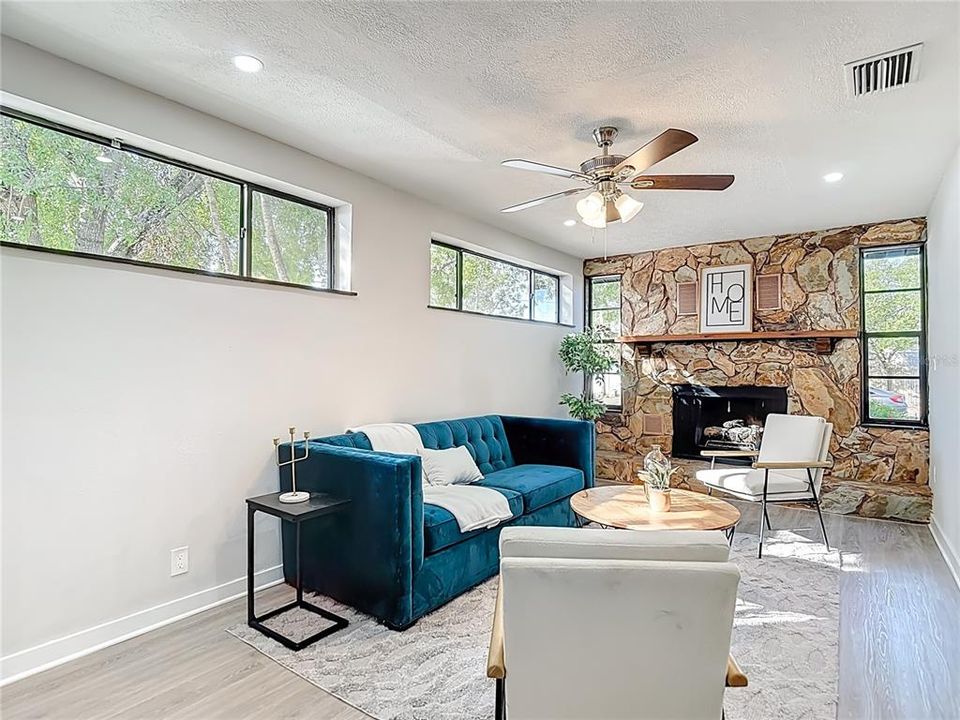 For Sale: $334,500 (3 beds, 1 baths, 1183 Square Feet)