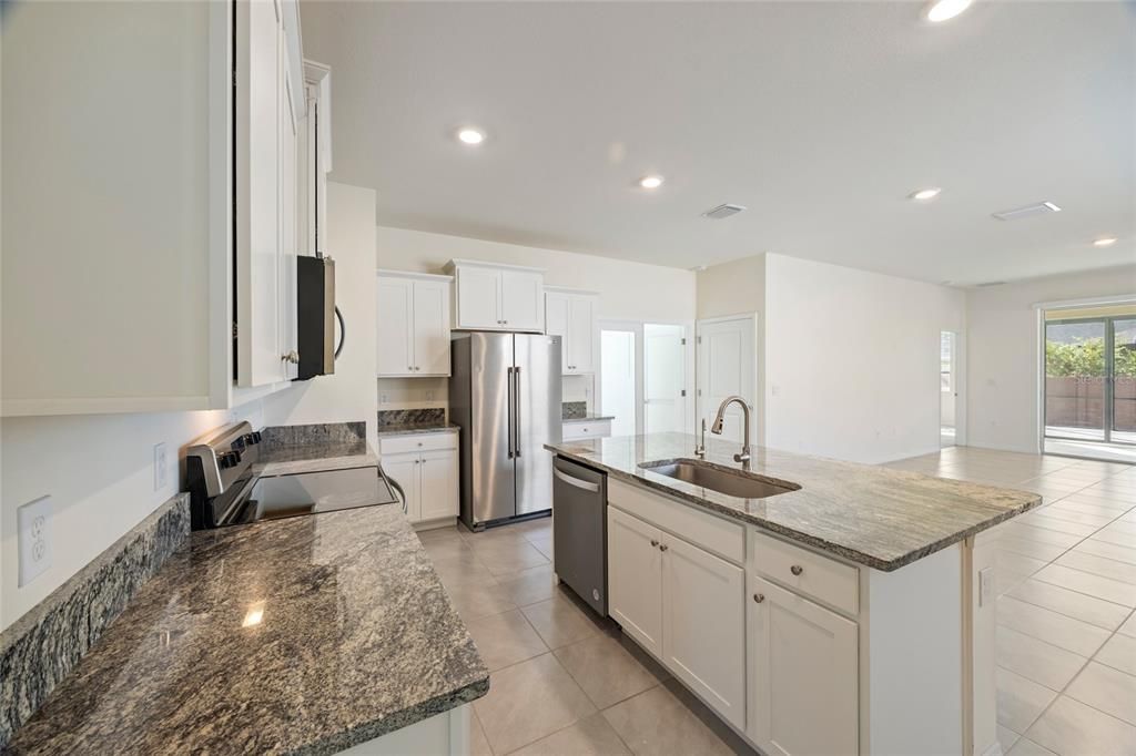 For Sale: $272,990 (3 beds, 2 baths, 1622 Square Feet)