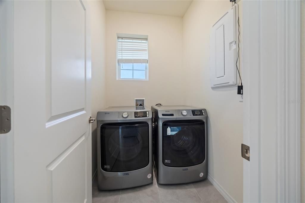 For Sale: $272,990 (3 beds, 2 baths, 1622 Square Feet)