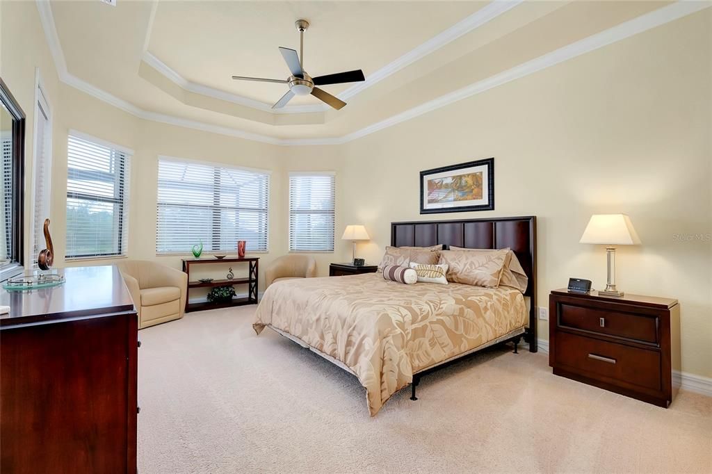 For Sale: $760,000 (4 beds, 2 baths, 2365 Square Feet)