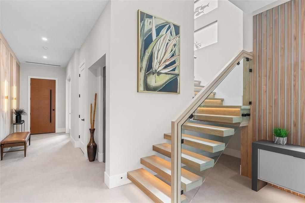 Activo con contrato: $2,199,000 (4 camas, 4 baños, 2872 Pies cuadrados)