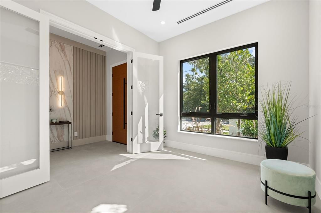 Activo con contrato: $2,199,000 (4 camas, 4 baños, 2872 Pies cuadrados)