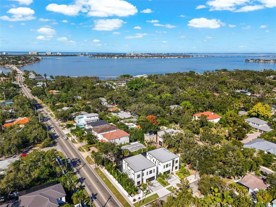 Activo con contrato: $2,199,000 (4 camas, 4 baños, 2872 Pies cuadrados)