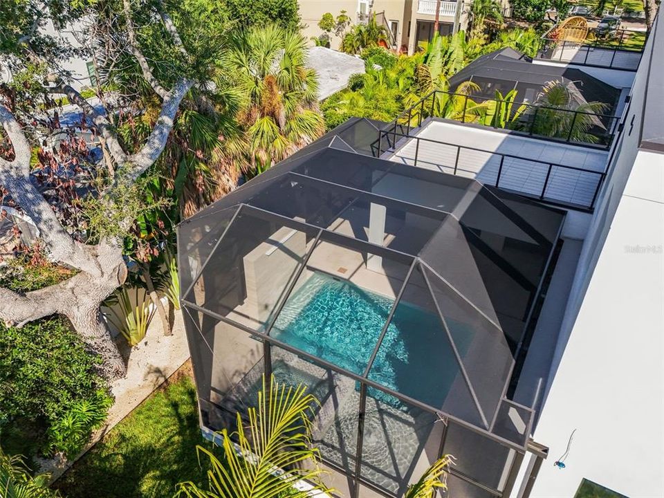 Activo con contrato: $2,199,000 (4 camas, 4 baños, 2872 Pies cuadrados)