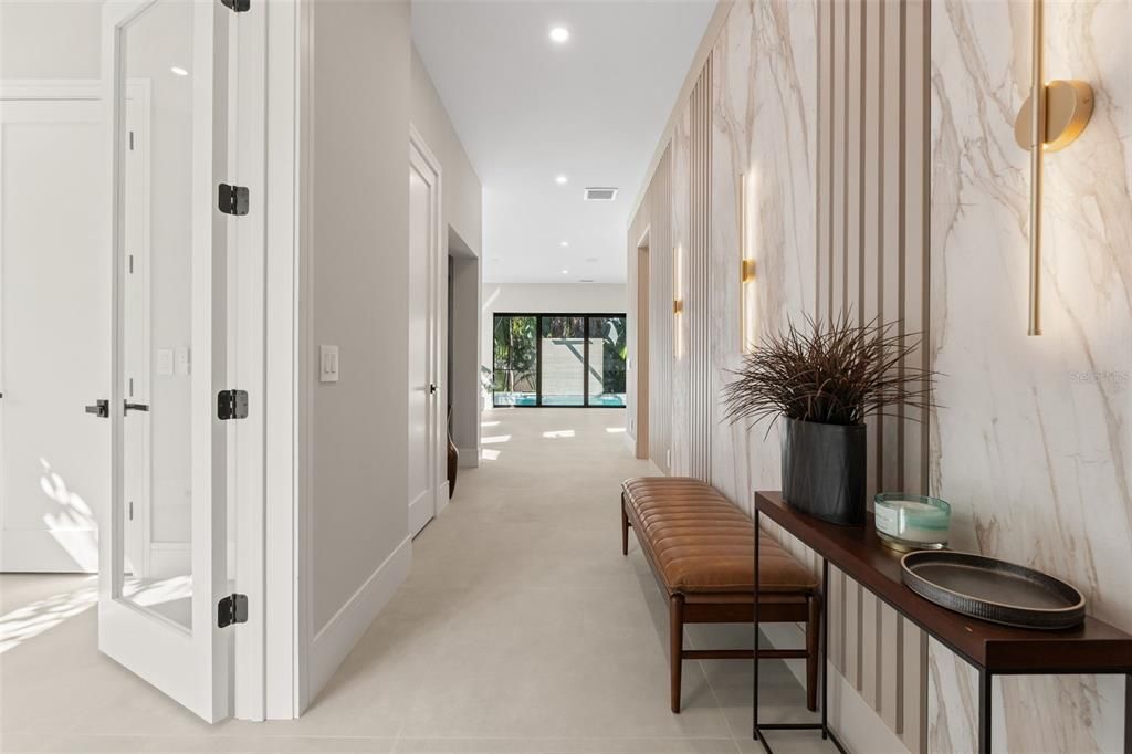 Activo con contrato: $2,199,000 (4 camas, 4 baños, 2872 Pies cuadrados)