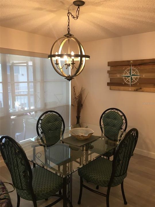 For Sale: $489,000 (2 beds, 1 baths, 1040 Square Feet)