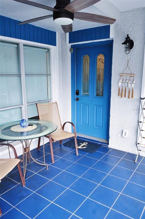 For Sale: $489,000 (2 beds, 1 baths, 1040 Square Feet)