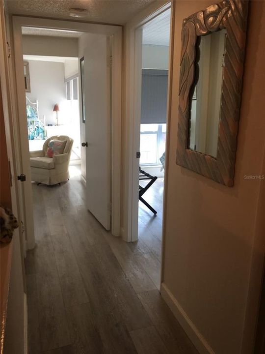 For Sale: $489,000 (2 beds, 1 baths, 1040 Square Feet)