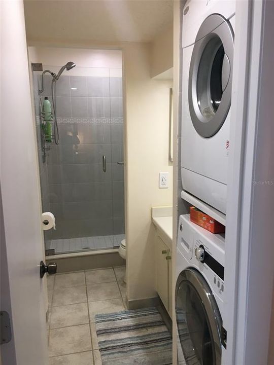 For Sale: $489,000 (2 beds, 1 baths, 1040 Square Feet)