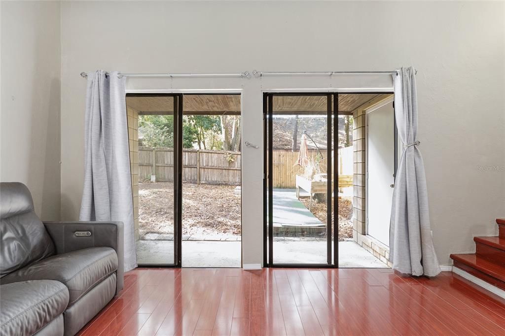 For Sale: $149,000 (2 beds, 2 baths, 1144 Square Feet)