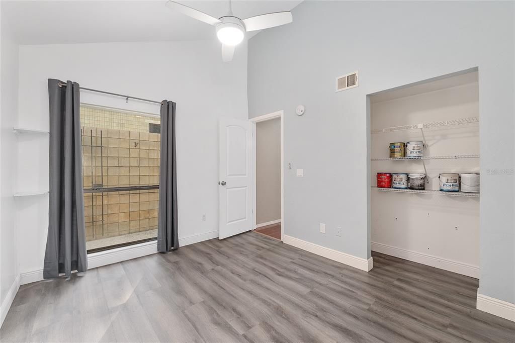 For Sale: $149,000 (2 beds, 2 baths, 1144 Square Feet)