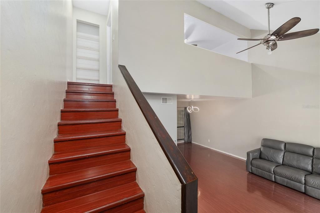 For Sale: $149,000 (2 beds, 2 baths, 1144 Square Feet)