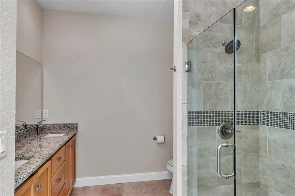 На продажу: $274,900 (3 спален, 2 ванн, 1795 Квадратных фут)