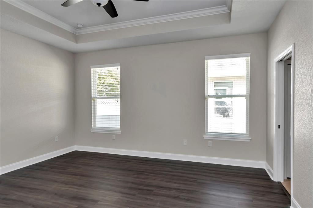 На продажу: $274,900 (3 спален, 2 ванн, 1795 Квадратных фут)