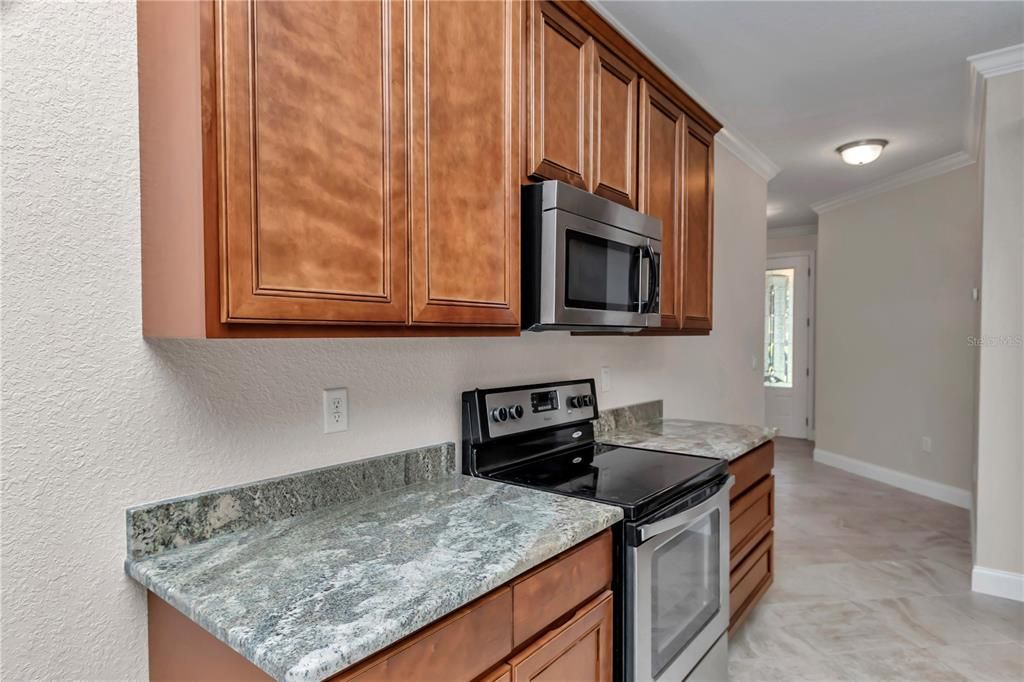 На продажу: $274,900 (3 спален, 2 ванн, 1795 Квадратных фут)