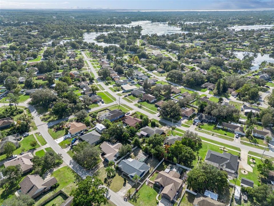 En Venta: $345,000 (4 camas, 2 baños, 1633 Pies cuadrados)