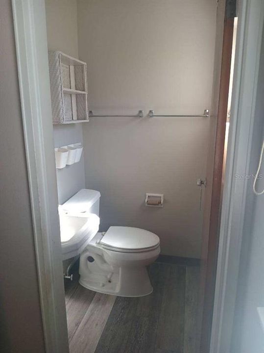 For Sale: $219,000 (3 beds, 1 baths, 1040 Square Feet)