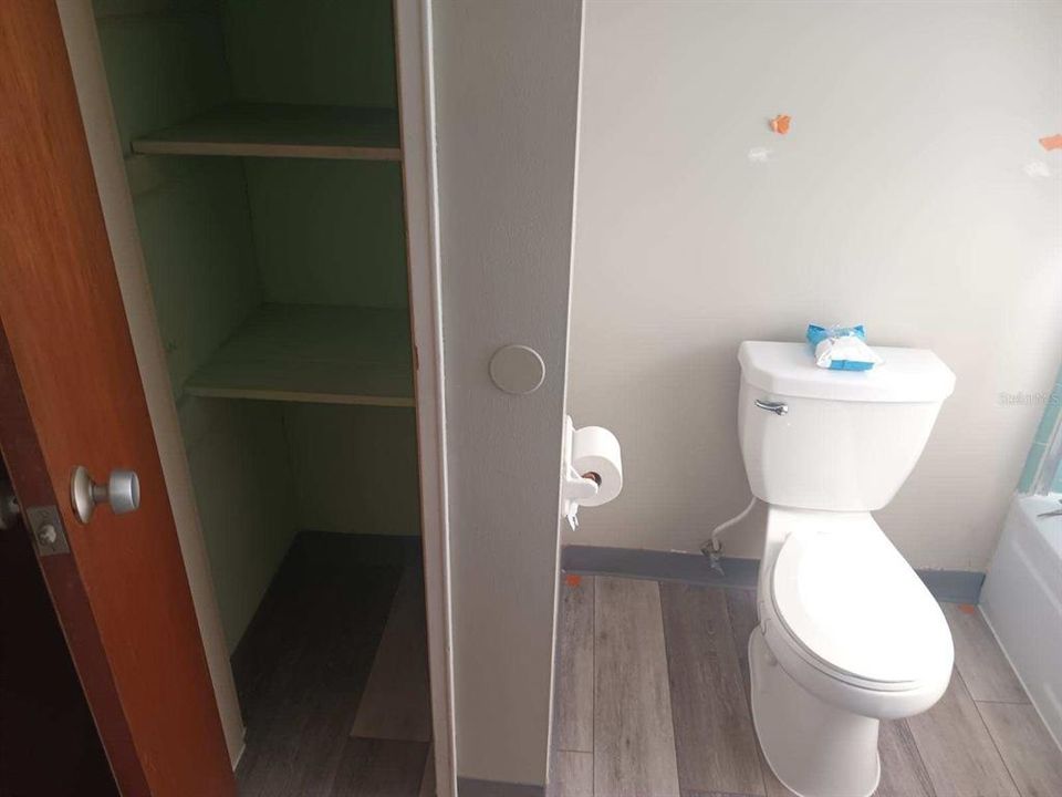 For Sale: $219,000 (3 beds, 1 baths, 1040 Square Feet)