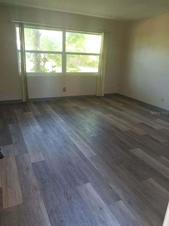 For Sale: $219,000 (3 beds, 1 baths, 1040 Square Feet)