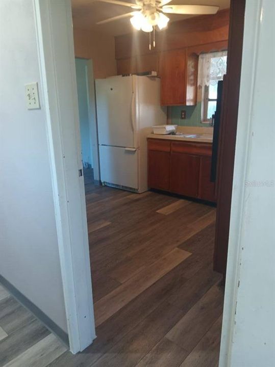 For Sale: $219,000 (3 beds, 1 baths, 1040 Square Feet)
