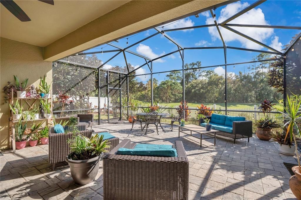 En Venta: $535,000 (4 camas, 3 baños, 2440 Pies cuadrados)