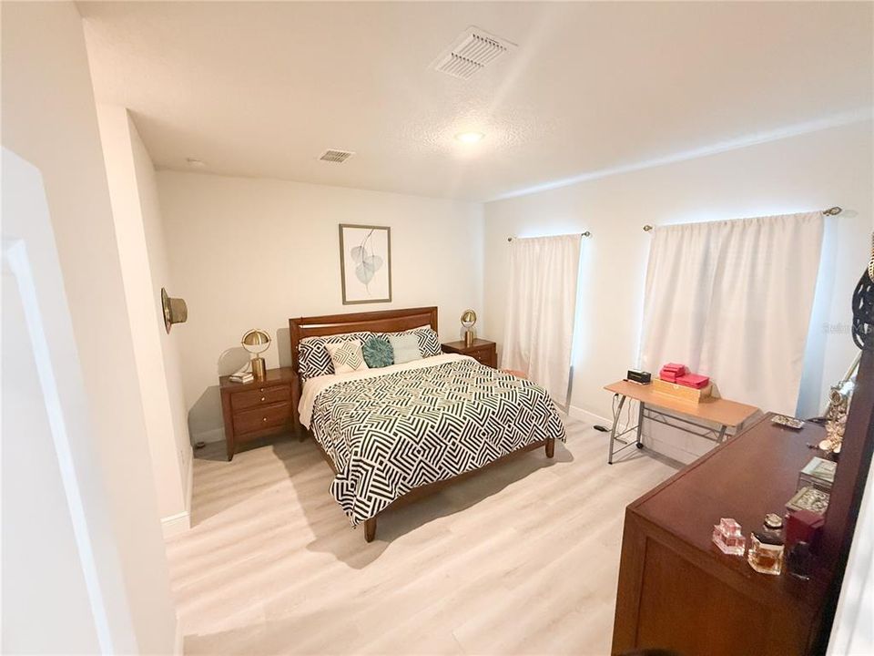 Active With Contract: $2,100 (4 beds, 2 baths, 1758 Square Feet)