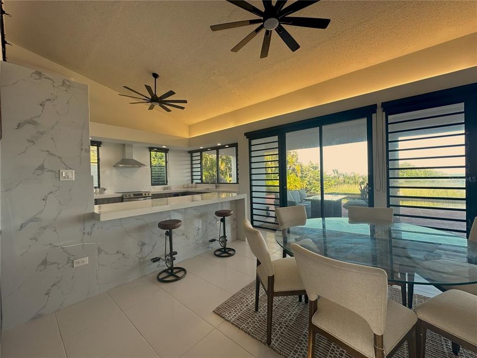 For Sale: $2,795,000 (3 beds, 2 baths, 2400 Square Feet)