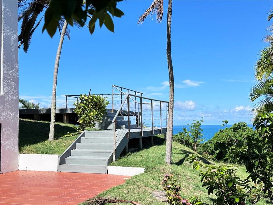 For Sale: $2,795,000 (3 beds, 2 baths, 2400 Square Feet)