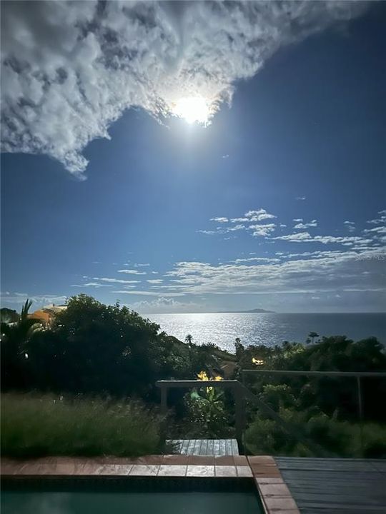 For Sale: $2,795,000 (3 beds, 2 baths, 2400 Square Feet)