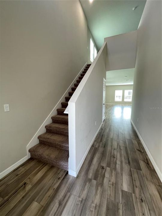 出租: $2,600 (5 贝兹, 3 浴室, 2470 平方英尺)