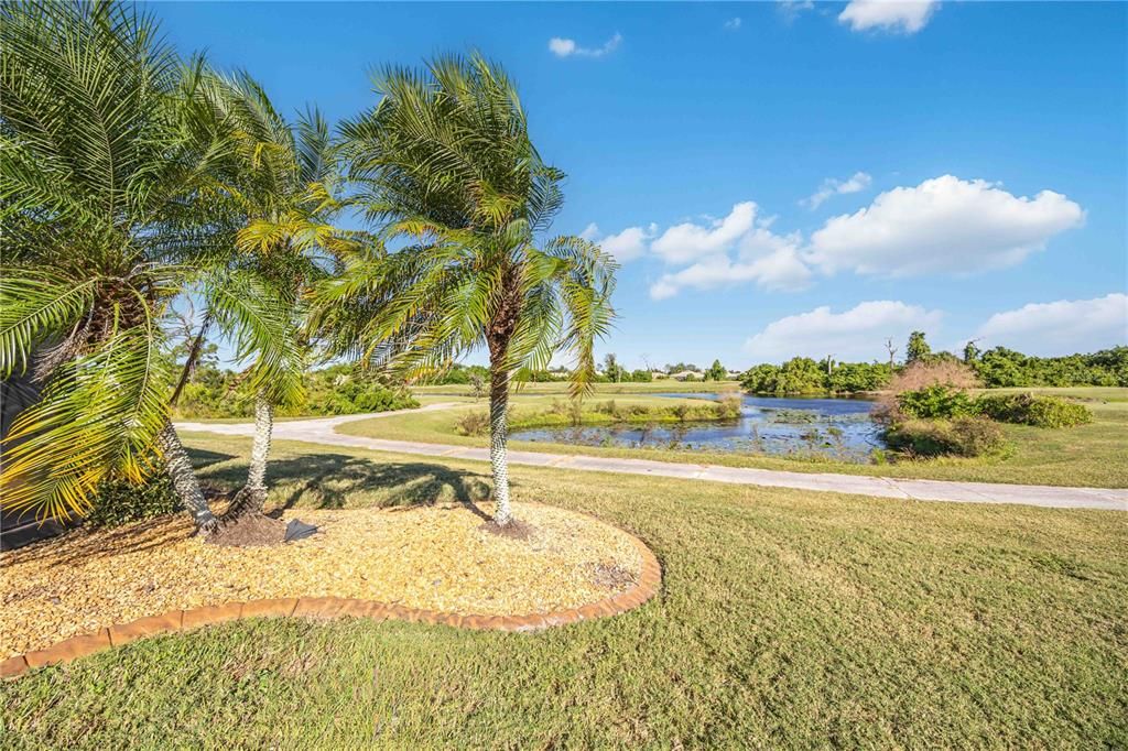 Activo con contrato: $355,000 (3 camas, 2 baños, 1976 Pies cuadrados)