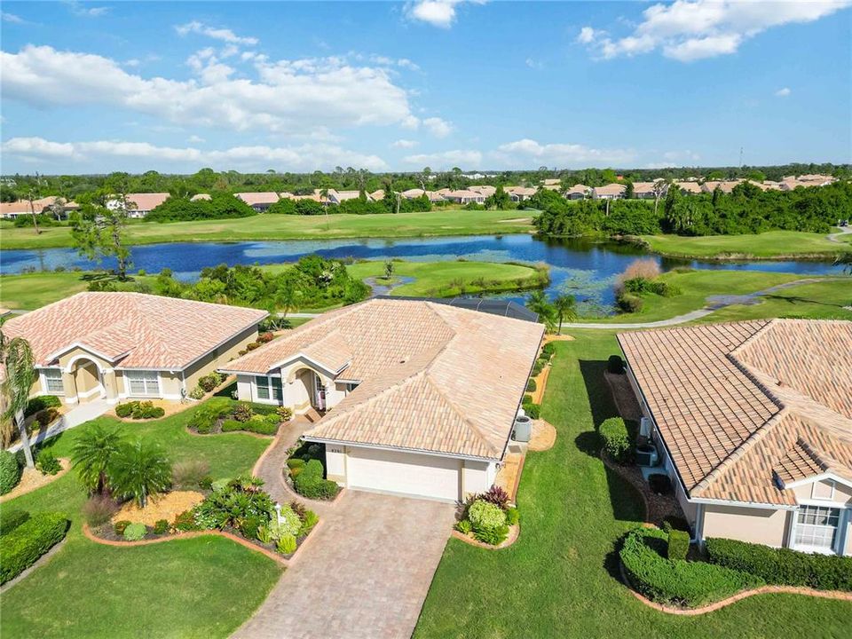 Activo con contrato: $355,000 (3 camas, 2 baños, 1976 Pies cuadrados)