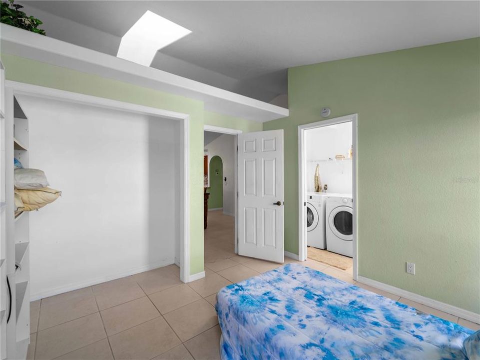 For Sale: $574,900 (4 beds, 2 baths, 2026 Square Feet)