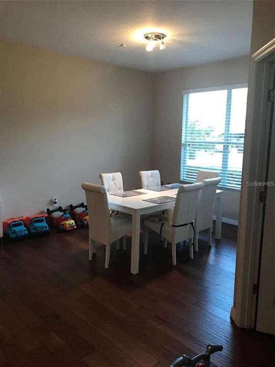 En Renta: $2,700 (3 camas, 2 baños, 2042 Pies cuadrados)