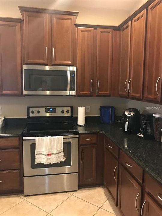 En Renta: $2,700 (3 camas, 2 baños, 2042 Pies cuadrados)