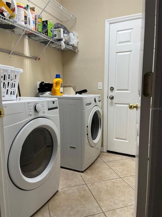 En Renta: $2,700 (3 camas, 2 baños, 2042 Pies cuadrados)