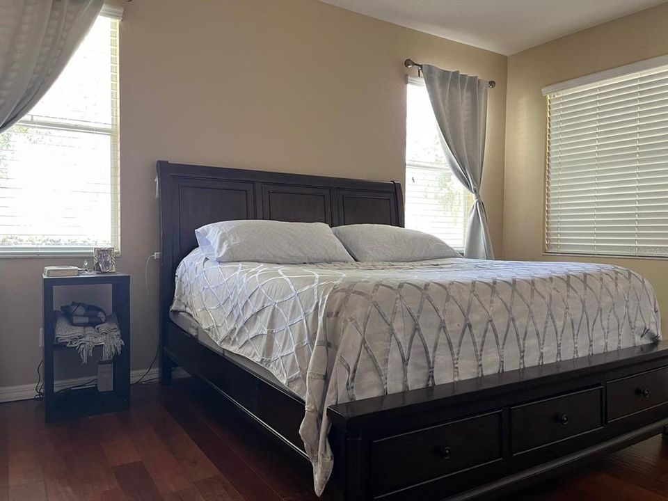 En Renta: $2,700 (3 camas, 2 baños, 2042 Pies cuadrados)