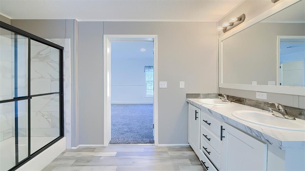 待售: $309,000 (3 贝兹, 2 浴室, 1352 平方英尺)