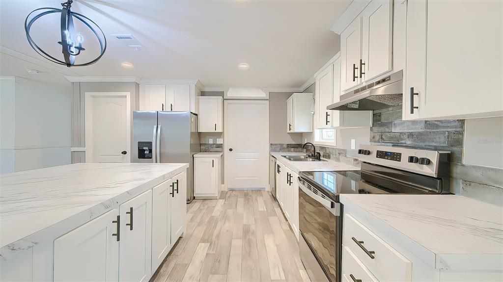 待售: $309,000 (3 贝兹, 2 浴室, 1352 平方英尺)