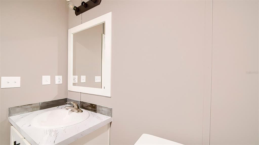 待售: $309,000 (3 贝兹, 2 浴室, 1352 平方英尺)