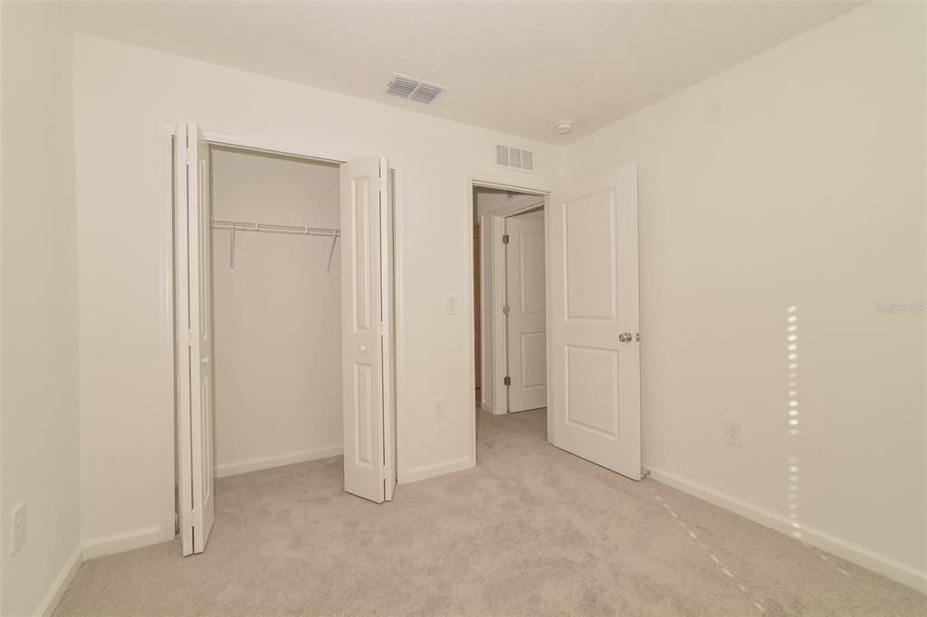 出租: $1,760 (4 贝兹, 2 浴室, 1880 平方英尺)