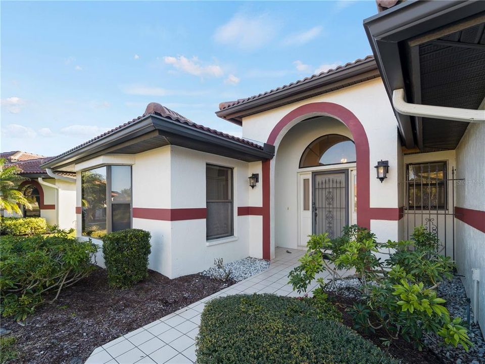 For Sale: $340,000 (2 beds, 2 baths, 1891 Square Feet)