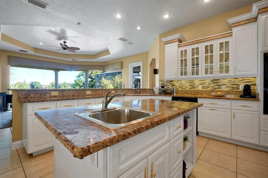 En Venta: $1,495,000 (4 camas, 4 baños, 4084 Pies cuadrados)