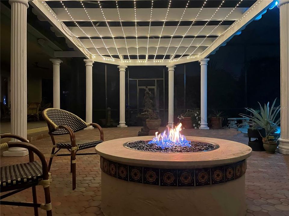 En Venta: $1,495,000 (4 camas, 4 baños, 4084 Pies cuadrados)