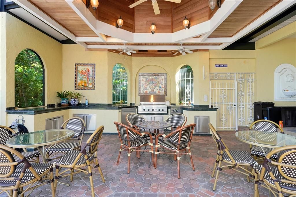 En Venta: $1,495,000 (4 camas, 4 baños, 4084 Pies cuadrados)