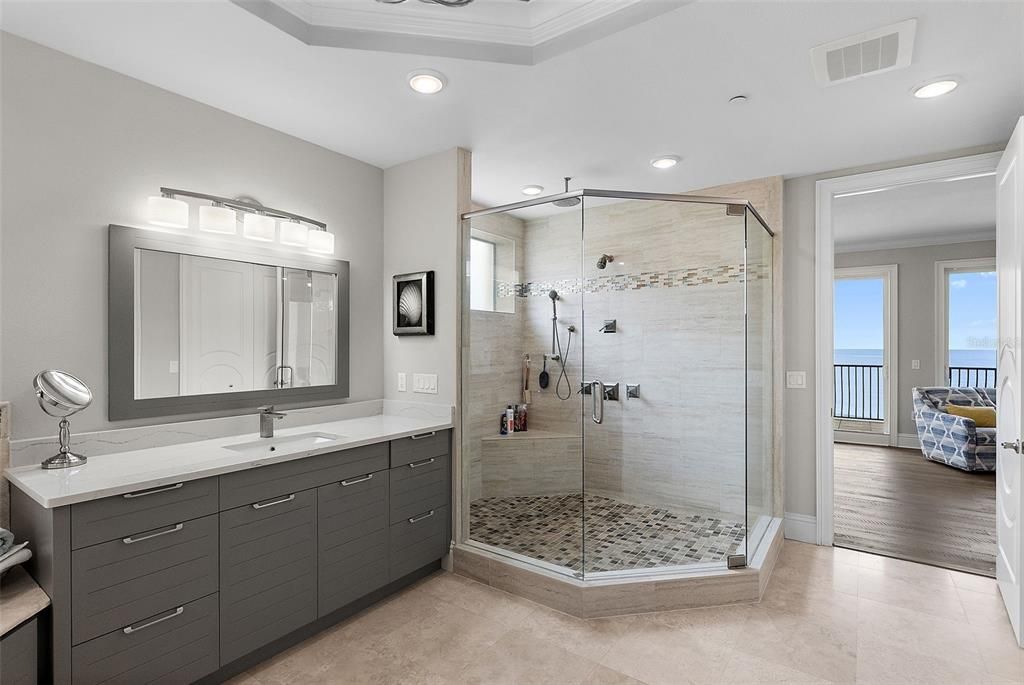 En Venta: $3,495,000 (3 camas, 3 baños, 3186 Pies cuadrados)