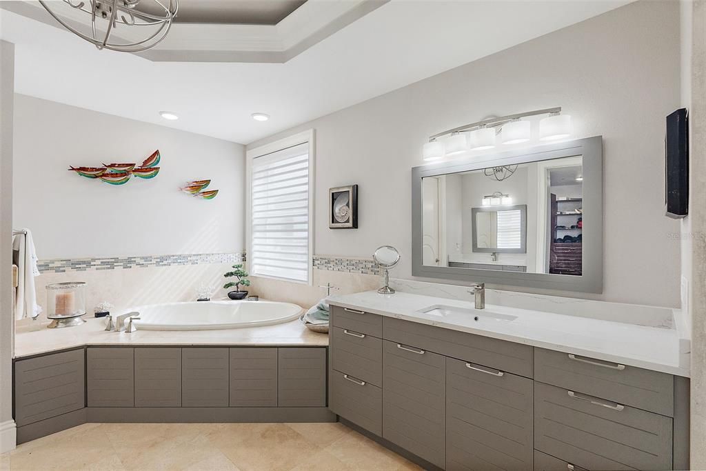 En Venta: $3,495,000 (3 camas, 3 baños, 3186 Pies cuadrados)