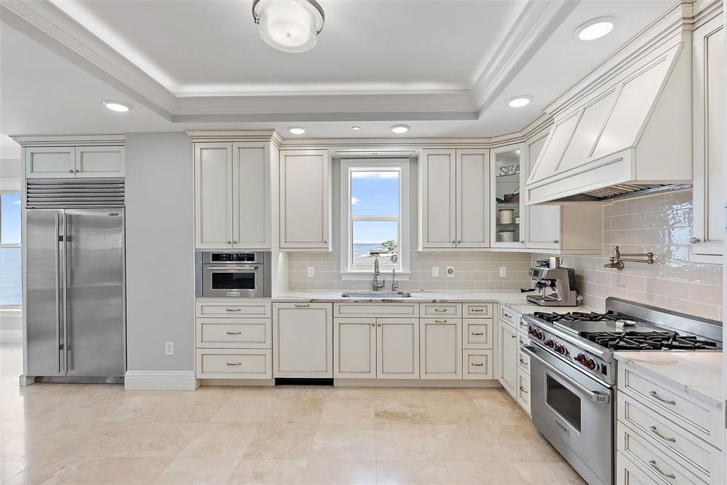 En Venta: $3,495,000 (3 camas, 3 baños, 3186 Pies cuadrados)